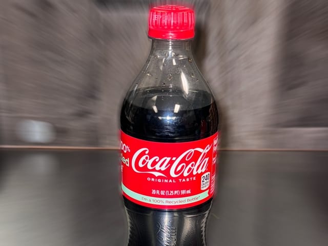 Coke (Bottle).