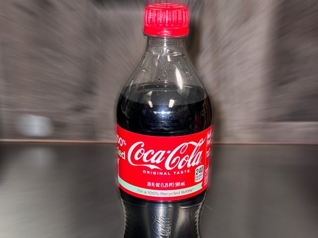 Coke (Bottle).