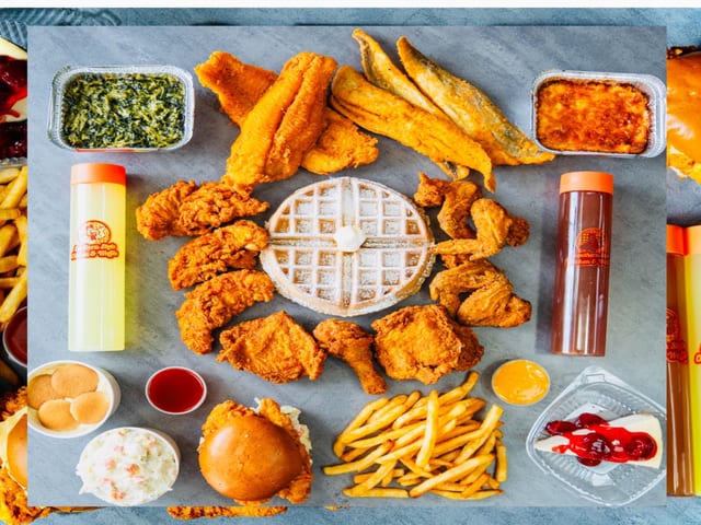 5 Pieces Chicken & 5 Pieces Catfish with 2 Sides.