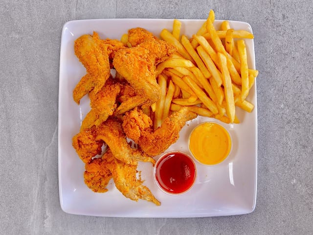 9 Wings & 2 Sides.
